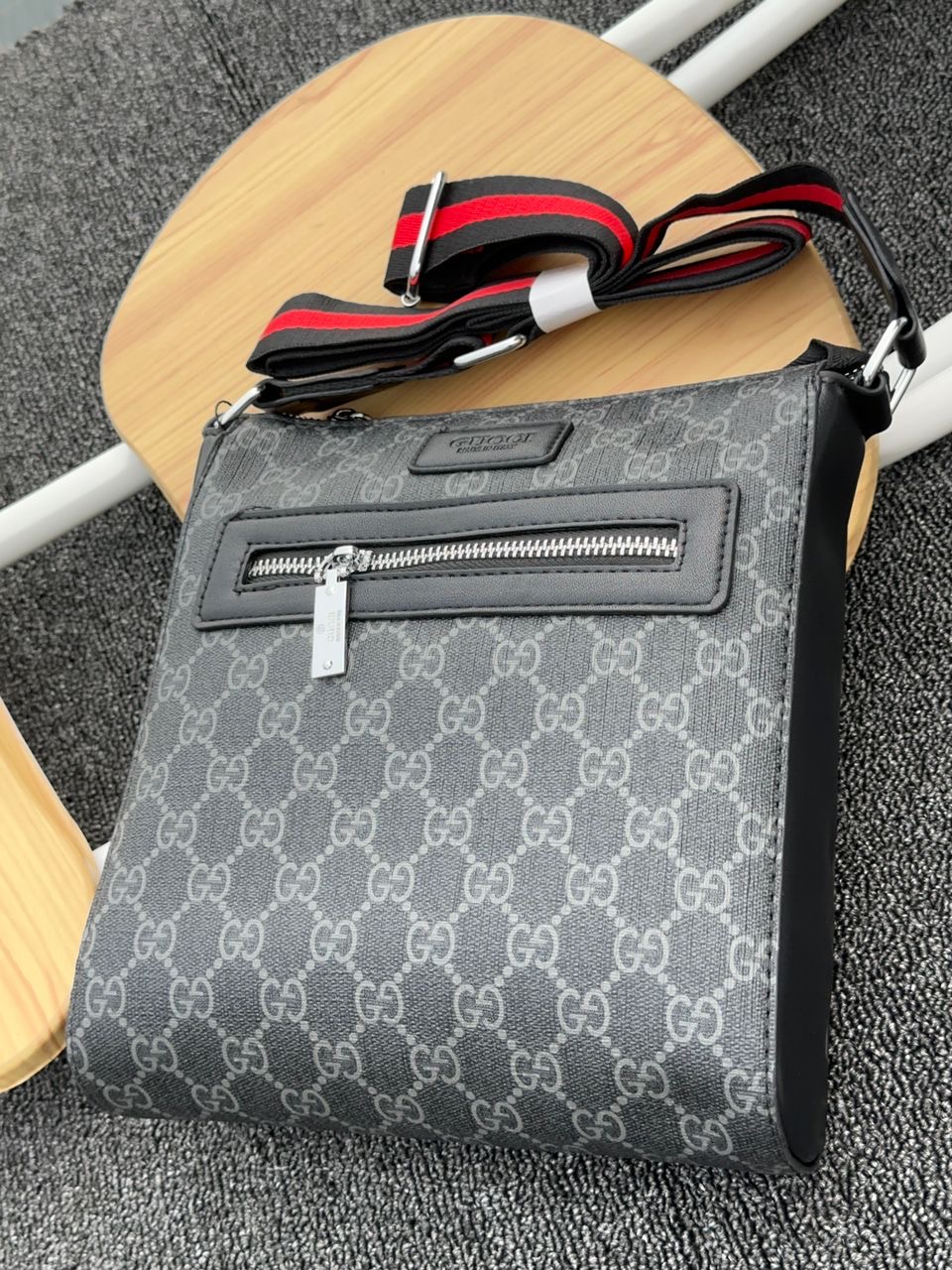 Gucci Supreme Messenger Bag